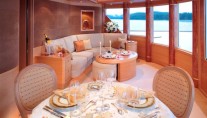 LAUREL - Observation Lounge